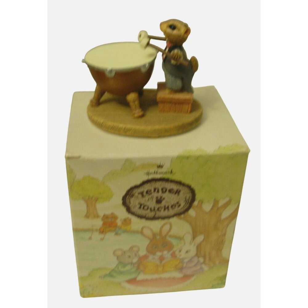 Hallmark Tender Touches Chipmunk Figurine With Drum Vintage Collectible - Picture 3 of 3